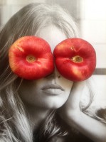 https://www.studiodaubal.com:443/files/gimgs/th-44_daubal overprint nectarine.jpg